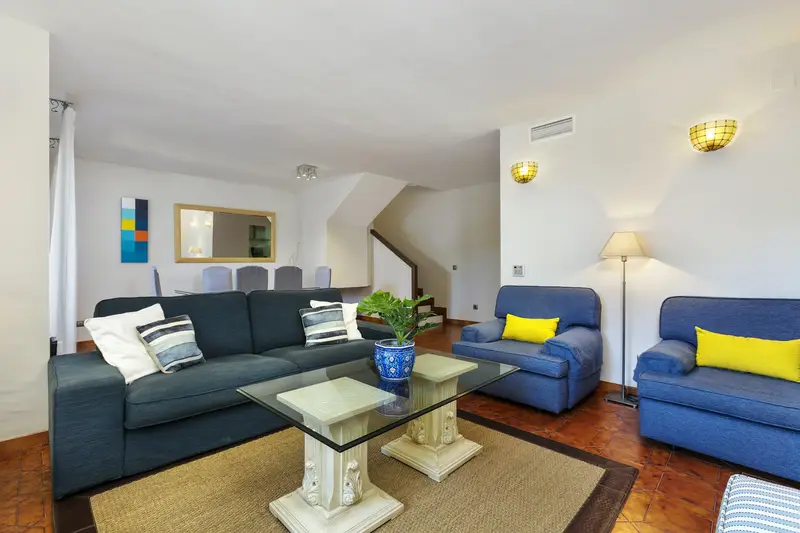 Apartamento 5 Dormitorios Alquiler Málaga Playa