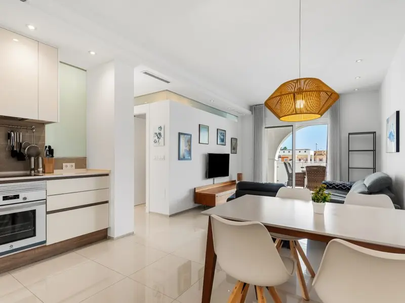 Piso de 3 Dormitorios en venta Rojales, España