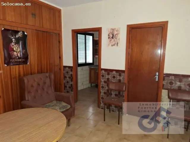 Venta Edificio Colegio Virgen De Luna 170m2
