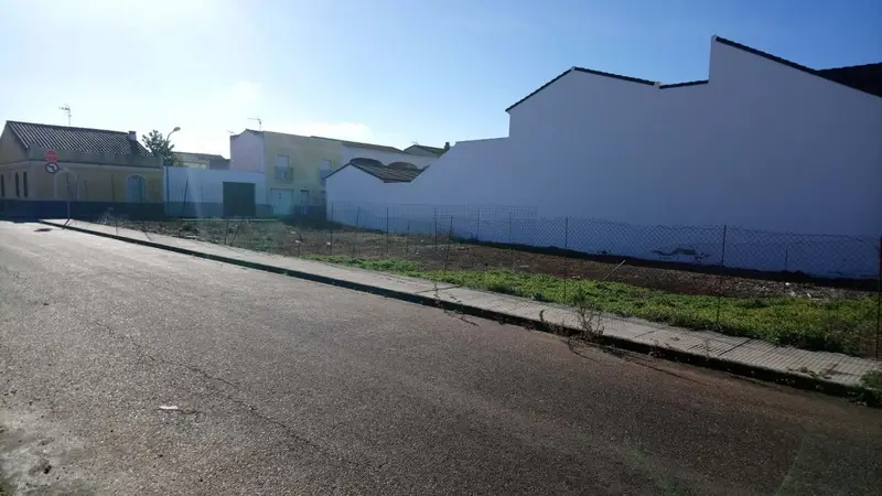 Venta Solar El Valle Montijo 140m2 Solares Esquina