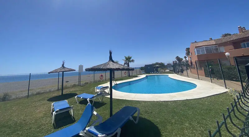 Adosado 4 Dormitorios La Duquesa Cerca Playa
