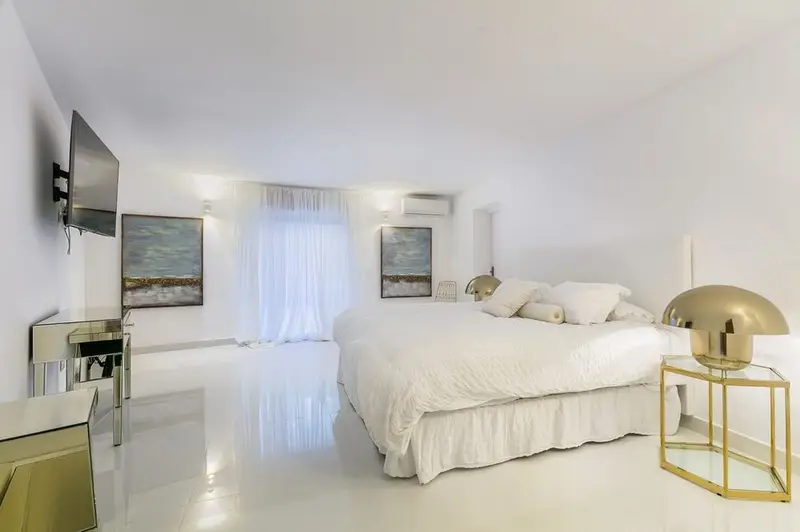 Villa de Lujo en Marbella con Spa y Dos Piscinas