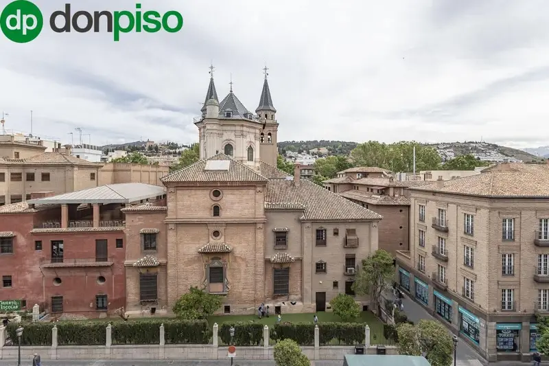 Piso 132m2 en venta en Granada ciudad centro