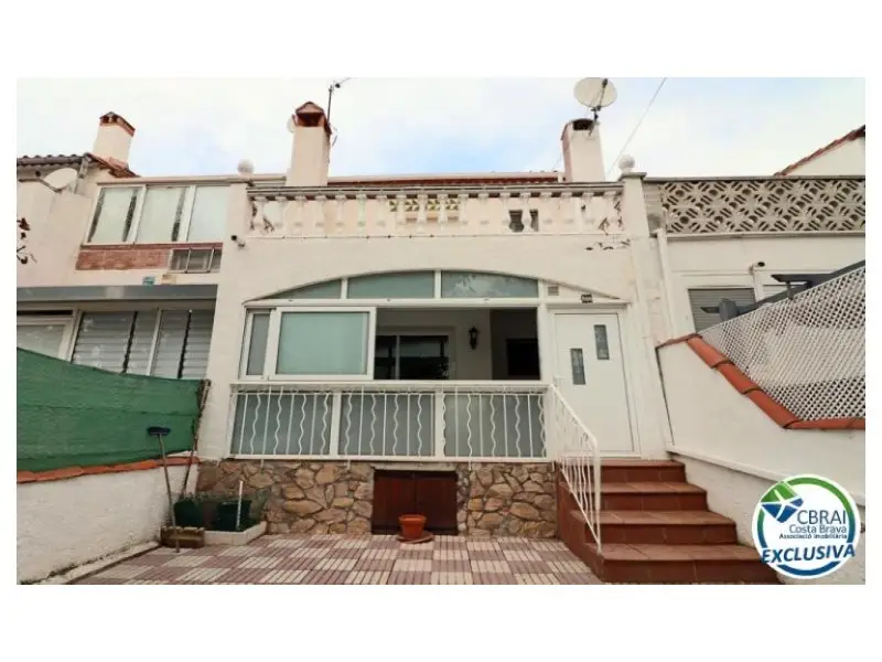 Venta Casa con terraza en Torroella de Fluvià
