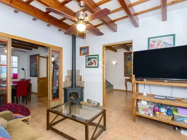Casa en venta en Es Mercadal Menorca 5 habitaciones 2 baños