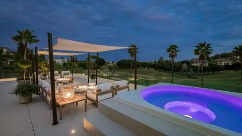 Villa de Lujo en Marbella 4 Dormitorios con Vistas al Golf