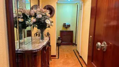 Piso en venta Calle de Álava 3 dormitorios