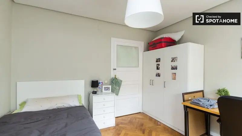 Apartamento 5 Dormitorios 3 Baños Madrid Alquiler Spotahome