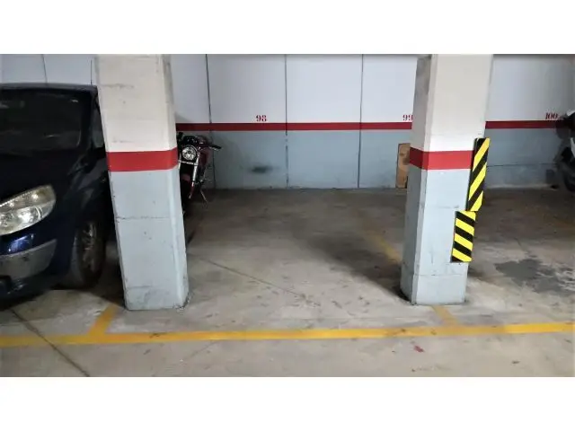 Parking para 2 Motos en Rambla Francesc Macia
