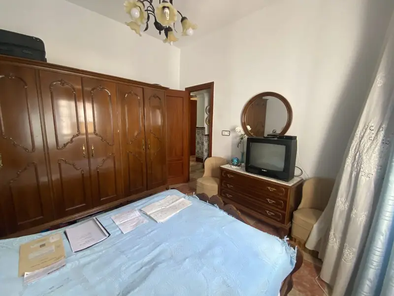 Adosado 6 Dormitorios Olvera Espa	



a
