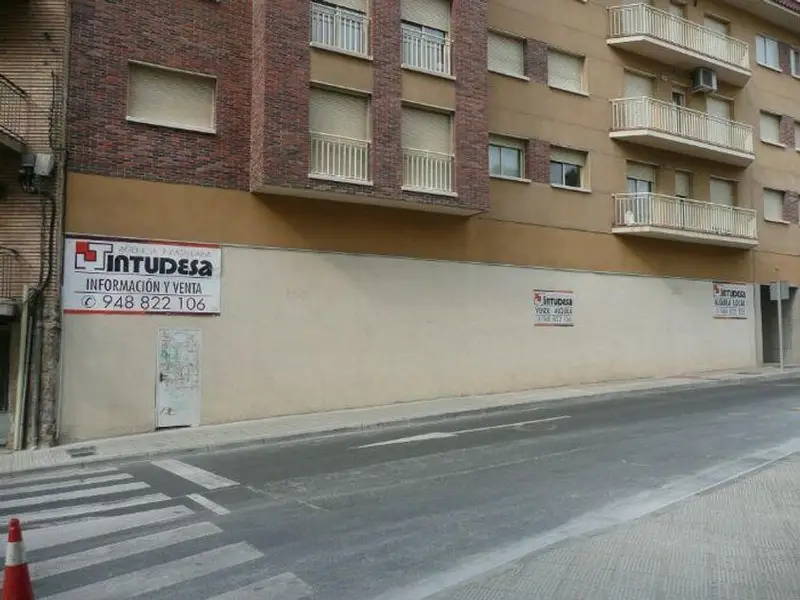 venta Local Comercial en Tudela, Navarra (MZH-2050-1)- Globaliza