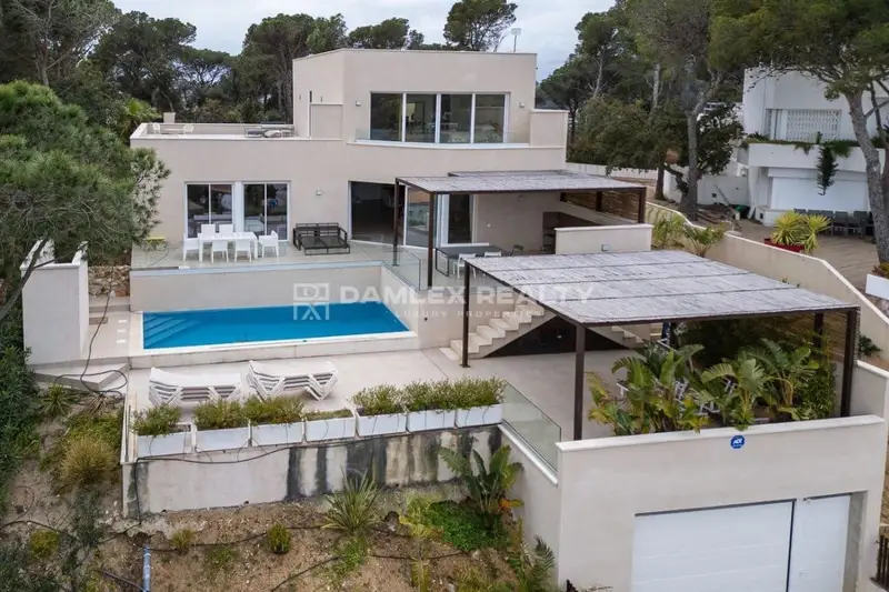 Villa de Lujo en Calonge Costa Brava con Vistas al Mar