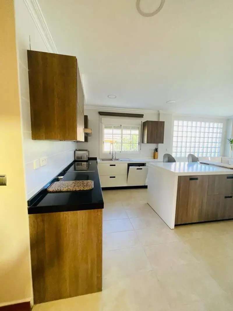 Villa en Venta Los Balcones 4 Dormitorios Piscina Privada
