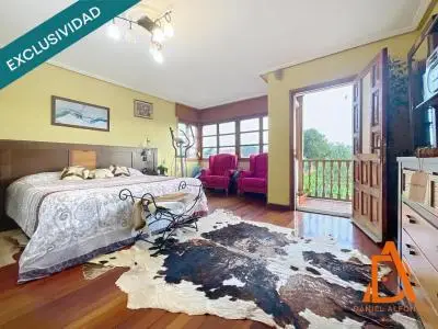 Chalet con Vistas al Mar y Finca de 5000m2 cerca de Gijon
