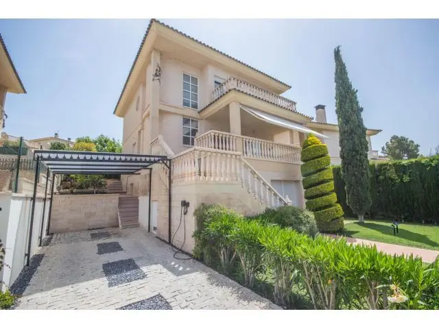 Vivienda Unifamiliar Loma Bada Piscina Comunitaria