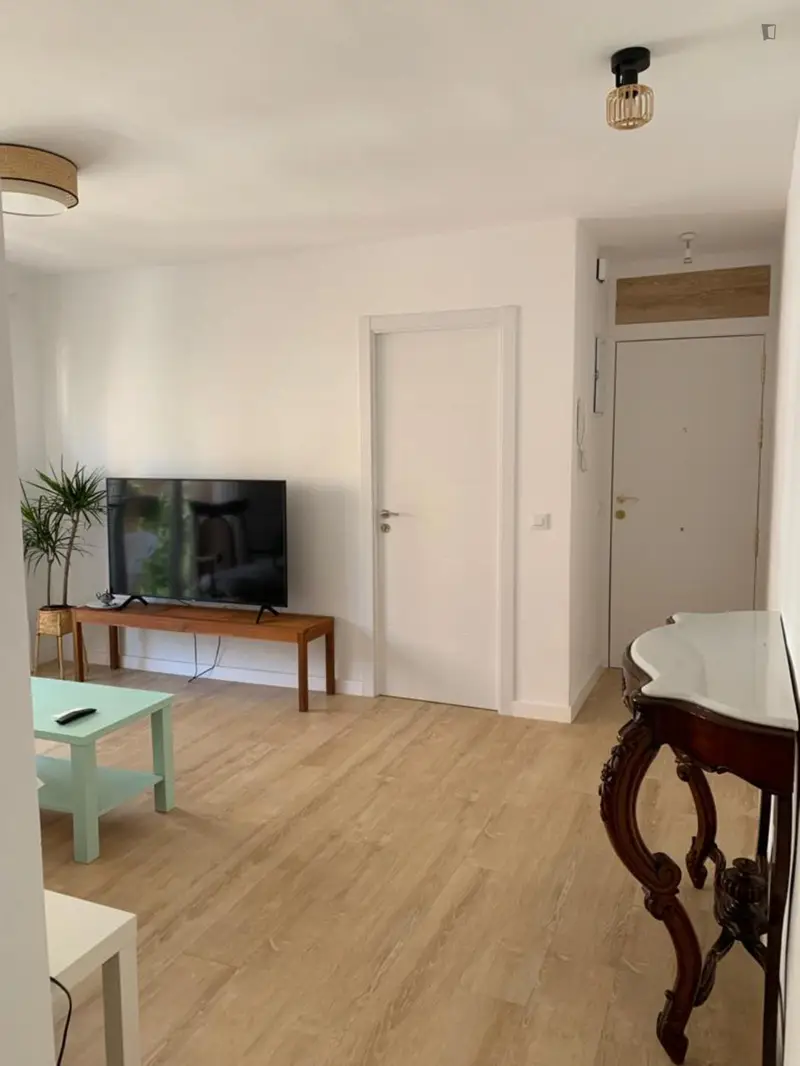 Habitacion Luminosa para Estudiantes cerca de Casa de Campo