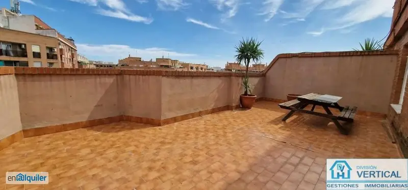 Atico Patraix Terraza 70m2 2 habitaciones Alquiler Septiembre