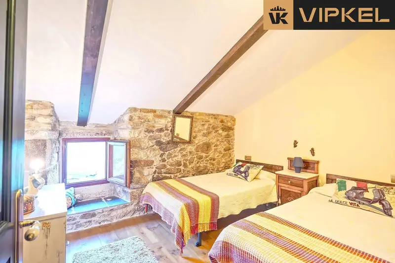 Casa Rural Siglo XVII en Aranga con Molino y Gran Terreno
