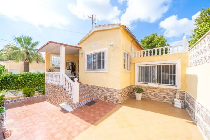Villa en Venta 2 Dormitorios La Marina San Fulgencio