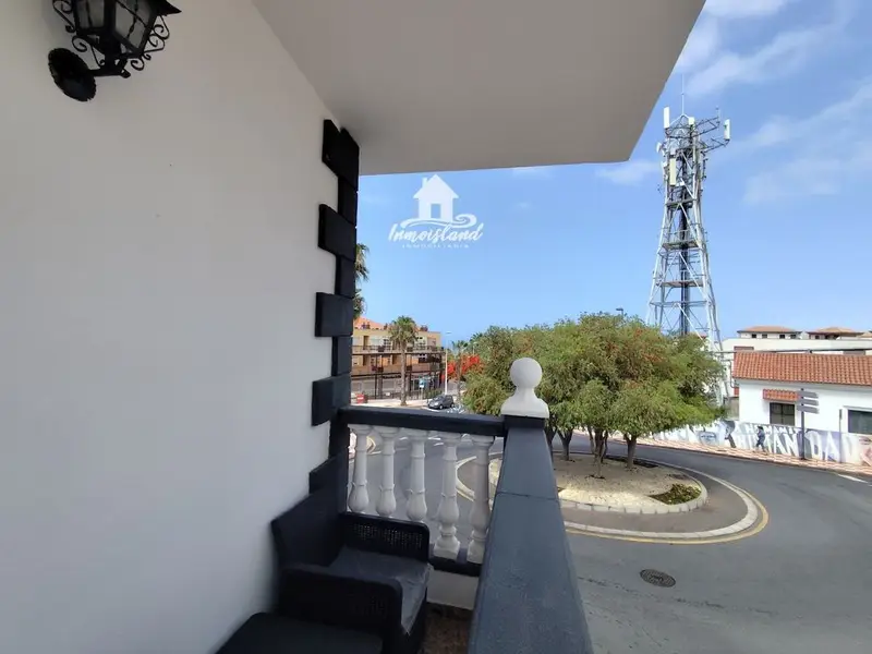 Apartamento en Adeje con Terraza para Parejas