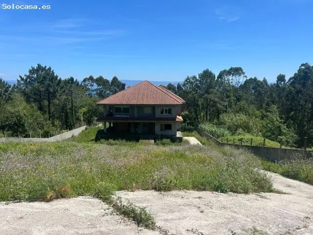 Casa en Ribeira con Vistas al Mar - Construccion Casi Terminada