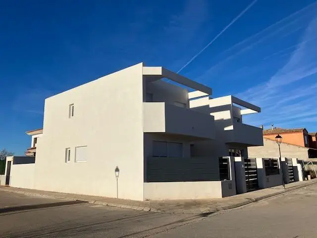 Venta Adosado de 4 habitaciones en Alpera - Ref: 2022047