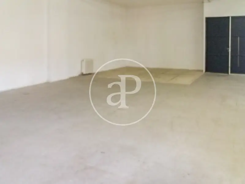 Nave Industrial 2097m² en Venta 12 Locales Terraza Seguridad 24h