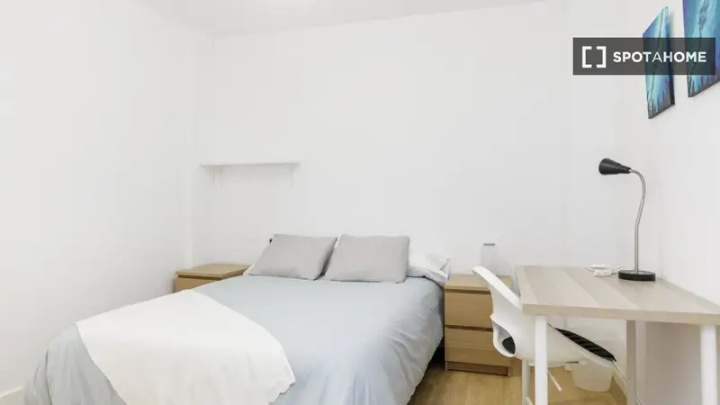 Alquiler de habitaciones en piso de 5 habitaciones en el Casco Antiguo de Zaragoza