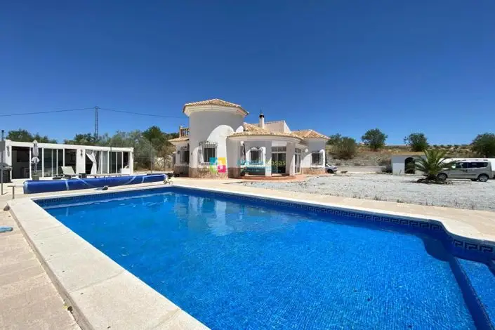 Villa 4 Dormitorios Piscina Garaje Vistas Los Cerricos Oria