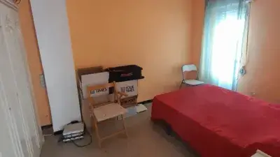Piso en venta 2 habitaciones dobles  62m2 a reformar