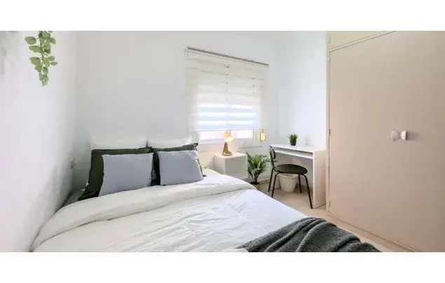 Habitaci
ón 140m
² Barcelona Alquiler Media Larga Duraci
ón