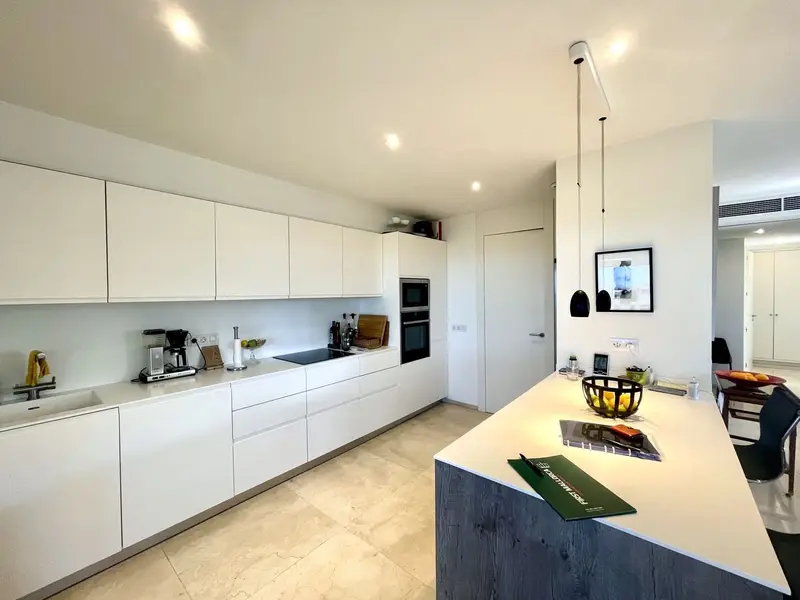 Apartamento Bonanova con Vistas al Mar - Alquiler Corto Plazo