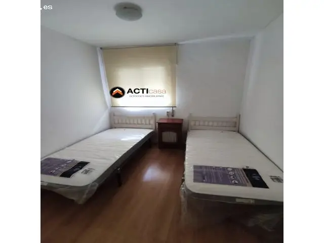 Casa Adosada en Sierra de Fuentes con Terraza