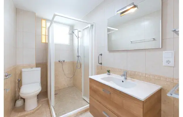 Habitacion 17m2 Centro Elche Cerca UMH CEU Recien Reformada