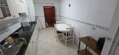Alquiler Piso 4 Habitaciones Ensanche Curso Escolar