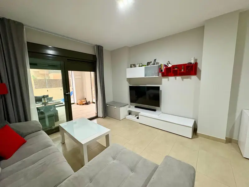 Apartamento en Villanueva Golf Puerto Real con Piscina