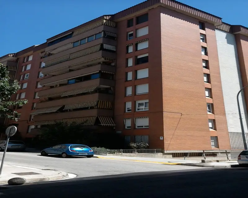 Piso 74m2 4 habitaciones 2 baños Granollers