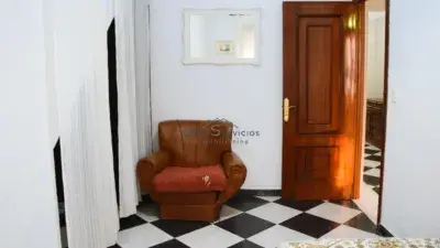 Casa en venta en Gibraleon 4 dormitorios 2 banos patio