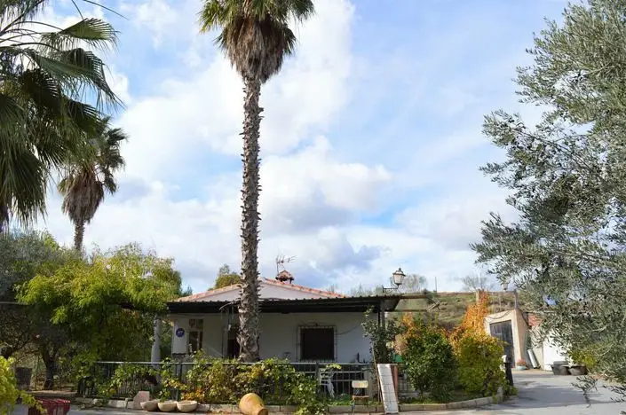 Cortijo 4 Dormitorios en Venta Alcaria Lubrin