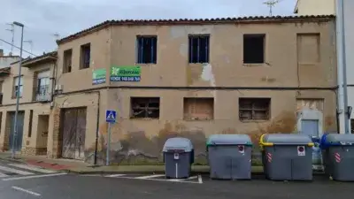 Casa en venta en Tudela con parcela de 174m²