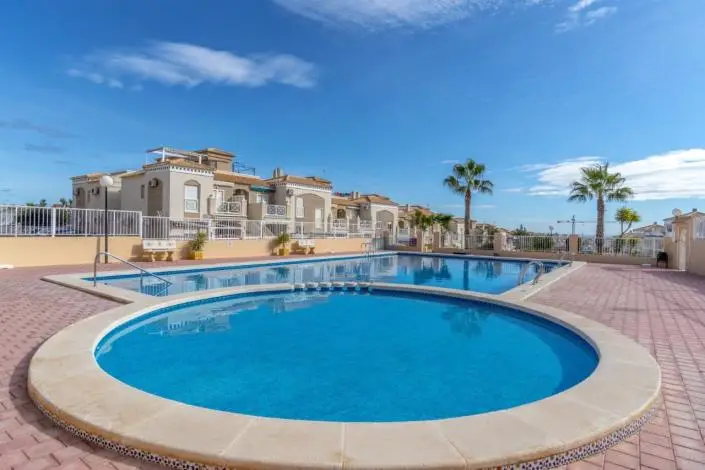Adosado 2 Dormitorios Altos de la Bahia Torrevieja