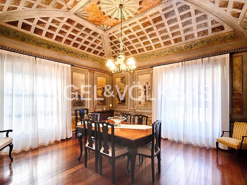 Casa señorial siglo XVIII Castelló d Empúries 728m²
