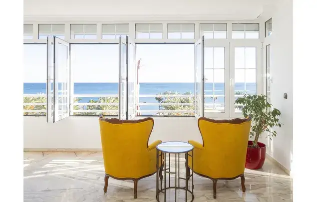 Apartamento 2 Dormitorios 168m2 Malaga Primera Linea Playa