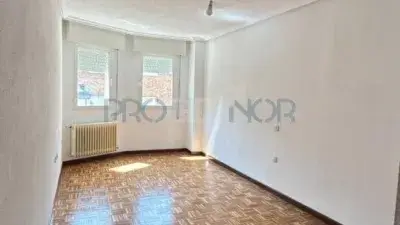 Piso en Venta cerca Campus Universitario Villaobispo