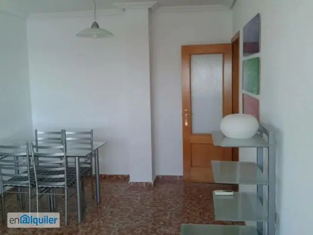 Piso en alquiler 3 habitaciones 2 baños cerca de la playa