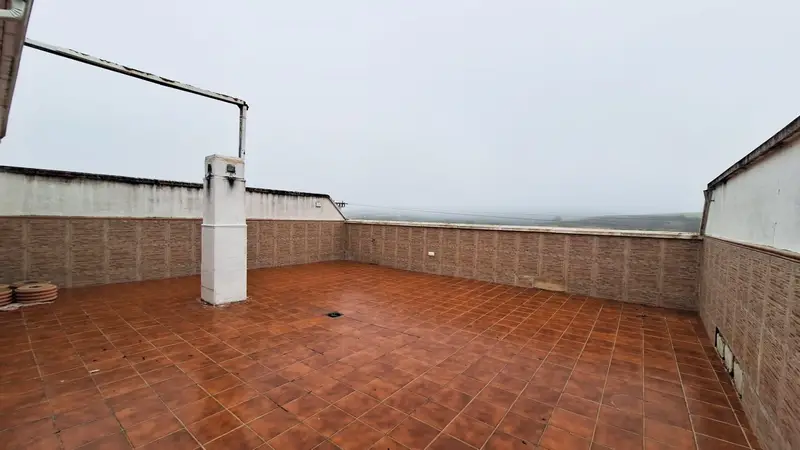 Venta Piso con Patio y Solarium en Guadalcázar