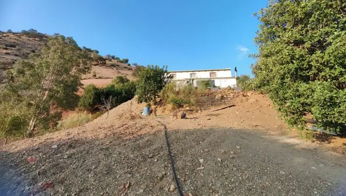 Villa de 5 dormitorios en venta en Alora