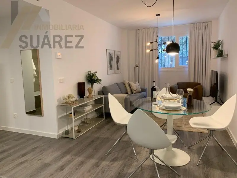 Alquiler Piso Sevilla Este: 3 Dormitorios, Terraza, Zonas Comunes y Garaje