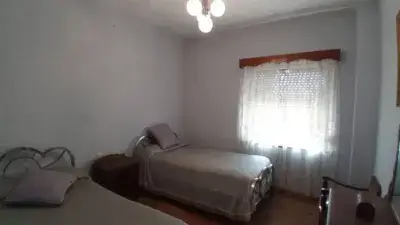 Casa con Local Comercial en Herrera Centro