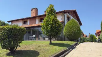 Chalet en venta en Somo Cantabria con piscina
